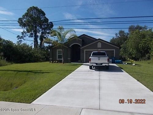 684 Osmosis Dr Sw, PALM BAY, FL, 32908-1412 | Card Image