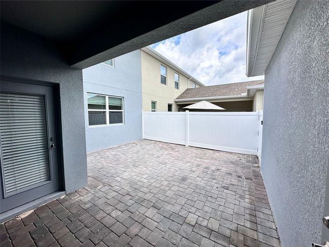 11455 Listening Drive, Townhouse with 4 bedrooms, 3 bathrooms and null parking in ORLANDO FL | Image 17