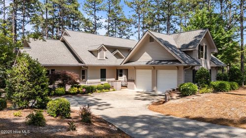 26 Cumberland Dr, Pinehurst, NC, 28374-8544 | Card Image