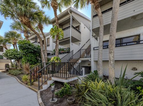 255-1555 Tarpon Center Dr, VENICE, FL, 34285-1023 | Card Image