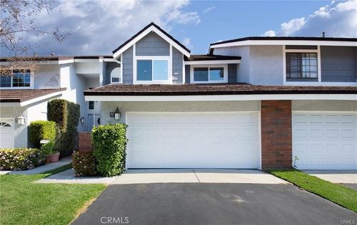 52 Weepingwood, Irvine, CA, 92614-5460 | Card Image