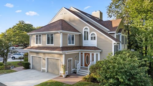 48-48 Pointe Rok Dr, Worcester, MA, 01604-1461 | Card Image