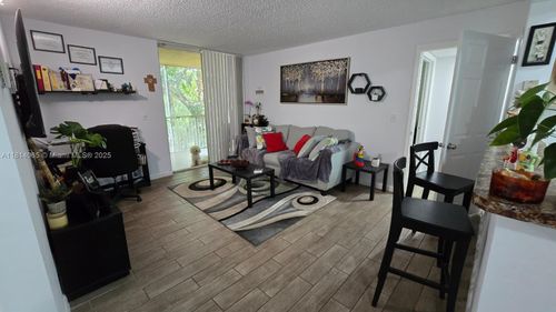 apt-b212-3995 W Mcnab Rd, Pompano Beach, FL, 33069-6512 | Card Image