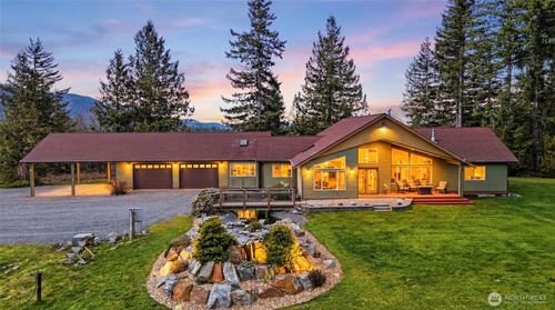 16131 426th Ave Se, Gold Bar, WA, 98251-9419 | Card Image