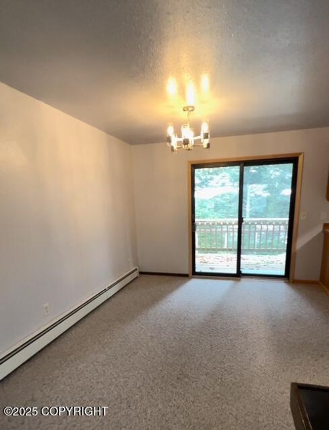 Dining Area (2) | Image 13