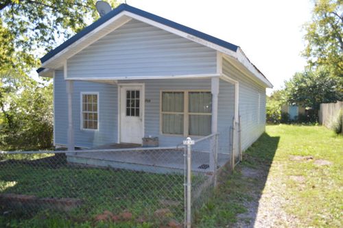 205 W Waterworks Street, Dalton, GA, 30720 | Card Image