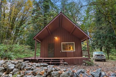 8974 Frost Creek Road, House other with 1 bedrooms, 1 bathrooms and null parking in Maple Falls WA | Image 1