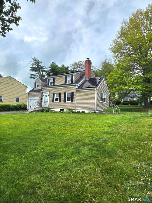 21 Ruby St, New Haven, CT, 06515-1326 | Card Image