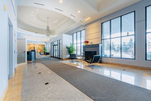 304-11121 Yonge St, Richmond Hill, ON, L4C0S7 | Card Image