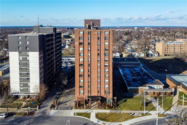 803 - 141 Church St, Home with 2 bedrooms, 1 bathrooms and 1 parking in Saint Catharines ON | Image 34