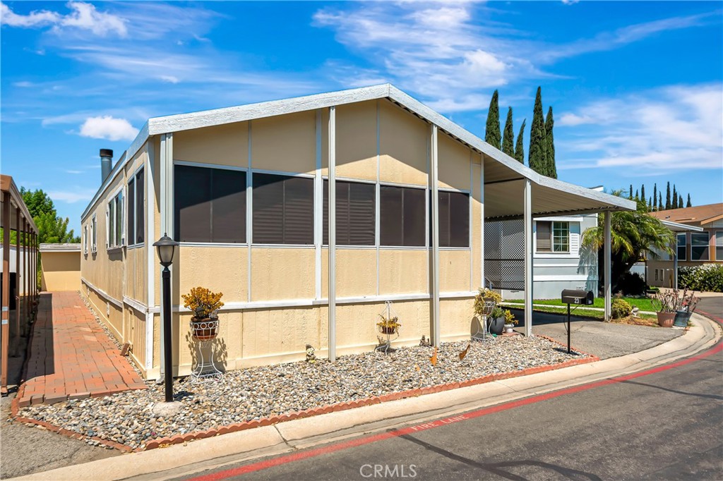 Manufactured In Park in Canyon Country 3