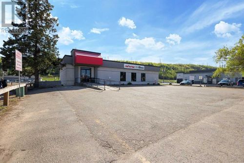 10013 Macdonald Ave, Fort Mcmurray, AB, T9H1S9 | Card Image