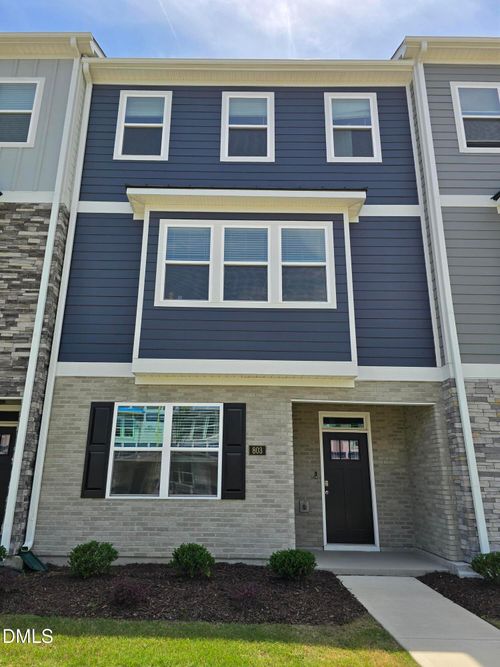 803 Washington St, Fuquay Varina, NC, 27526 | Card Image