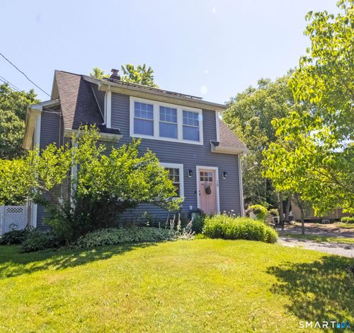 18 Hicksville Rd, Cromwell, CT, 06416-2407 | Card Image