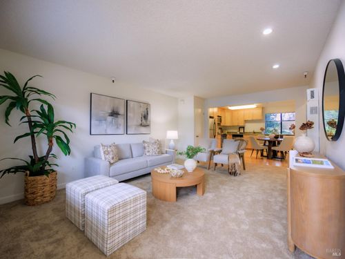 apt-30-720 Petaluma Blvd S, Petaluma, CA, 94952-5147 | Card Image