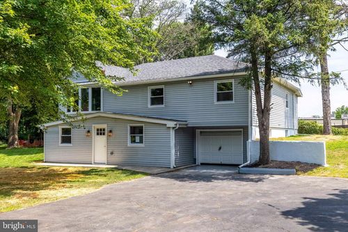 1610 Lakeland Ave, BRISTOL, PA, 19007-3330 | Card Image