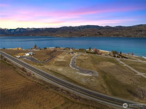 174 Loretta Lane, Chelan, WA, 98816 | Card Image
