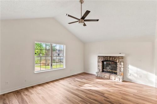 318 Se Bent Tree Dr, Blue Springs, MO, 64014-3118 | Card Image