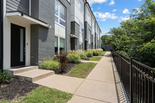 819 Vibe Pl, Nashville, TN, 37216-2541 | Card Image
