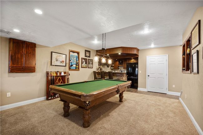 2021 Sterling Dr, House other with 4 bedrooms, 4 bathrooms and 3 parking in Mc Donald PA | Image 31