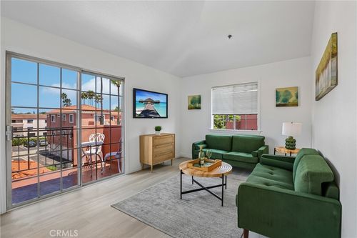a11-409 Utica Ave, Huntington Beach, CA, 92648-2885 | Card Image