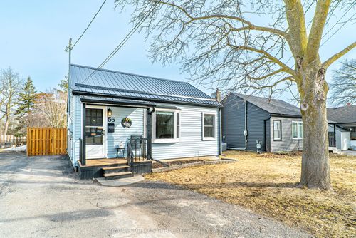 56 Glenelg Street E, Kawartha Lakes, ON, K9V1Z3 | Card Image