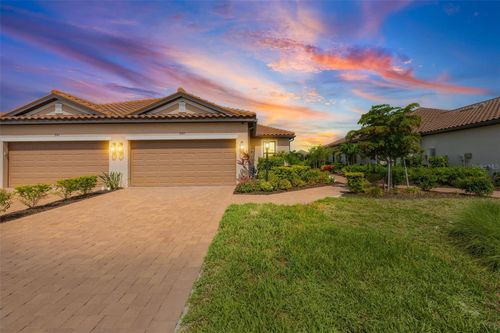 3105 Formia Ct, LAKEWOOD RANCH, FL, 34211-5819 | Card Image