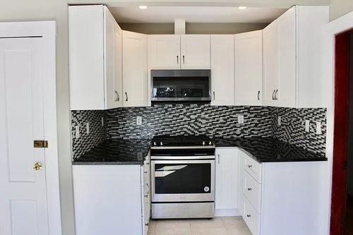apt-2-11 Sadler St, Gloucester, MA, 01930-4374 | Card Image