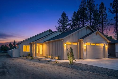 3613 S Glenn Ln, Spokane Valley, WA, 99206-6450 | Card Image