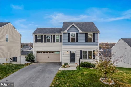 338 Salida Trl, MARTINSBURG, WV, 25403-1685 | Card Image