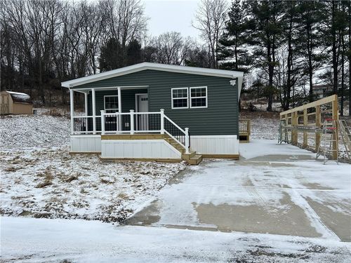 235 Sunny Hill Dr, Valencia, PA, 16059-1635 | Card Image