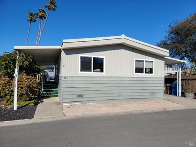 186 - 186 E H St, Home with 3 bedrooms, 2 bathrooms and 2 parking in Benicia CA | Image 2