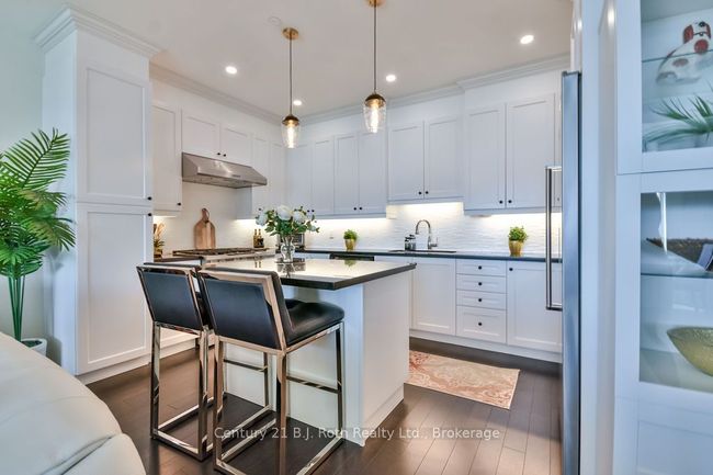 LS04 - 90 Orchard Point Rd, Condo with 2 bedrooms, 2 bathrooms and null parking in Orillia ON | Image 20