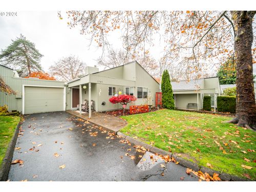 1785 Nw Rolling Hill Dr, Beaverton, OR, 97006-3256 | Card Image