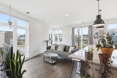 301-1509 Porter Rd, Nashville, TN, 37206-1622 | Card Image