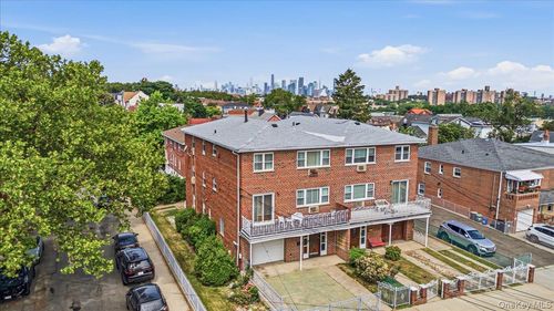 52-40 69th Place, New York, NY, 11378 | Card Image