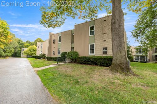 32995 Fargo St, Livonia, MI, 48152-1463 | Card Image