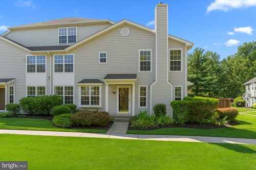 8106 Spruce Mill Dr, YARDLEY, PA, 19067-7246 | Card Image