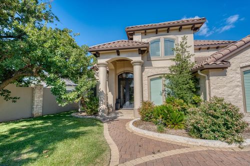 51 Applehead Island Dr, Horseshoe Bay, TX, 78657-5708 | Card Image