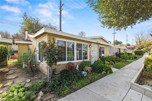 a-19120 Avenue Of The Oaks, Newhall, CA, 91321-1415 | Card Image