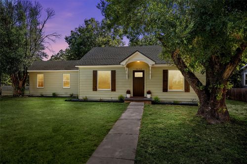 3636 N 26th St, Waco, TX, 76708-1953 | Card Image