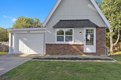 16696 Oak Bridge Road, House other with 2 bedrooms, 1 bathrooms and null parking in Brighton IL | Image 3