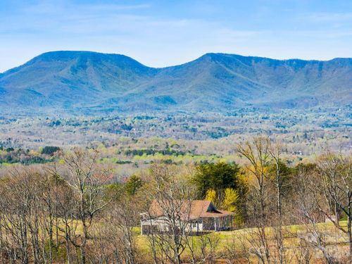 25 Preservation Trl, Columbus, NC, 28722-0050 | Card Image