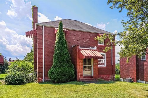 1035 Mccoy Rd, Mc Kees Rocks, PA, 15136-1765 | Card Image