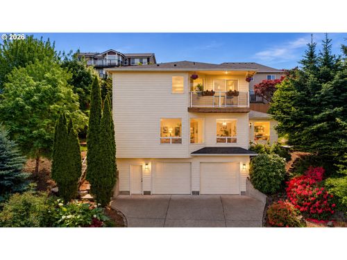1538 Nw 41st Cir, Camas, WA, 98607-8522 | Card Image