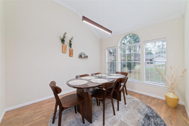 36 N Rain Forest Ct, House other with 4 bedrooms, 2 bathrooms and 2 parking in Spring TX | Image 6