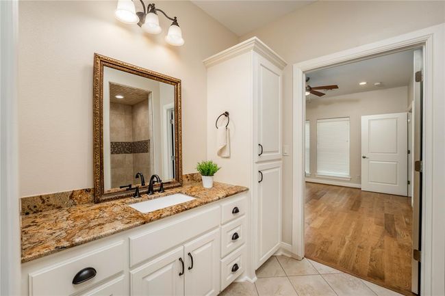 1470 S Nassau Rd, Home with 3 bedrooms, 3 bathrooms and null parking in Round Top TX | Image 18