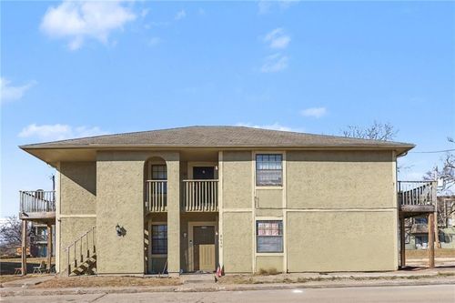 8630 Lane Ave, Raytown, MO, 64138-3470 | Card Image