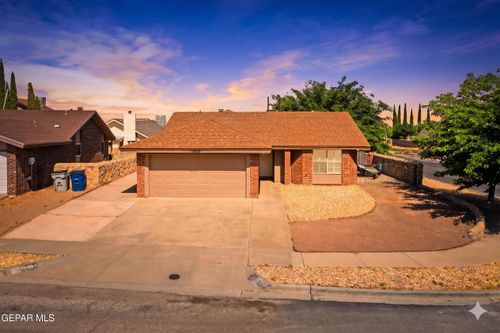 10900 Ernie Banks Dr, El Paso, TX, 79934-3403 | Card Image