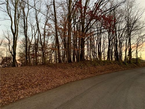 38 Devils Den, Paris, PA, 15021 | Card Image